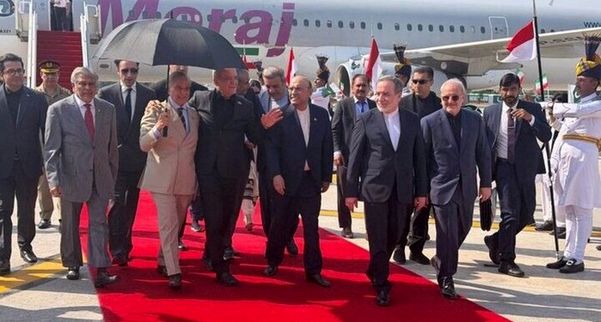 Pres. Pezeshkian arrives in Islamabad for high-profile talks

